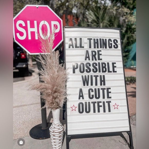 Meet your Posher, Karina - Picture 1 of 9